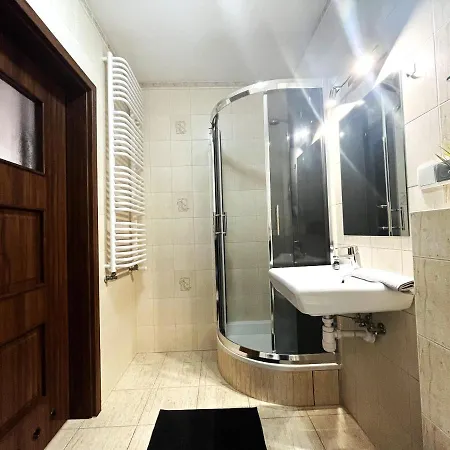 Jemiolowa ~ Self Check-in 20h ~ Lift Apartment *