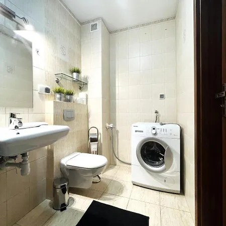 Apartment Jemiolowa ~ Self Check-in 20h ~ Lift *